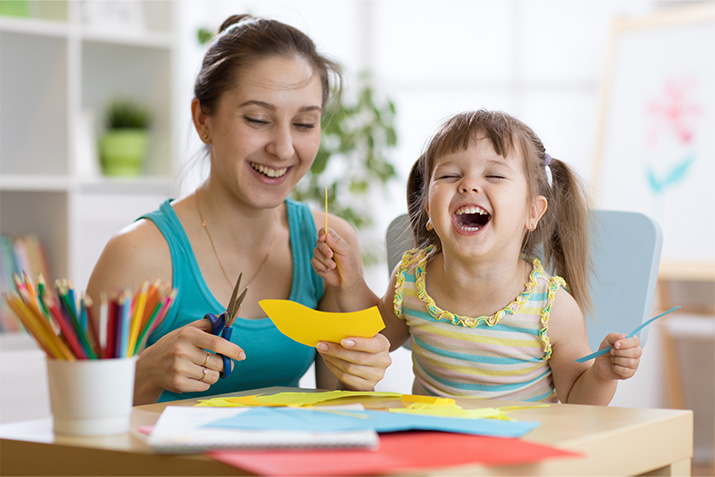 Mother's Day crafts for mom and child to make together.